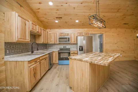 Kitchen - 161 Duke Ln, Luttrell, TN 37779 photo 1 of 3