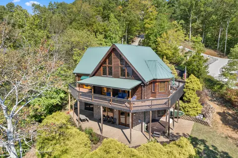 881 Lakeview Dr, Sharps Chapel, TN 37866