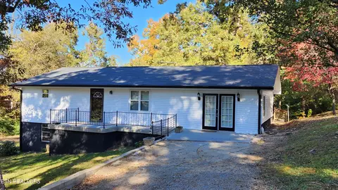 638 Laurel Rd, Seymour, TN 37865