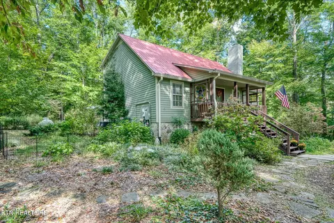 4370 Officers Chapel Rd, Cookeville, TN 38506