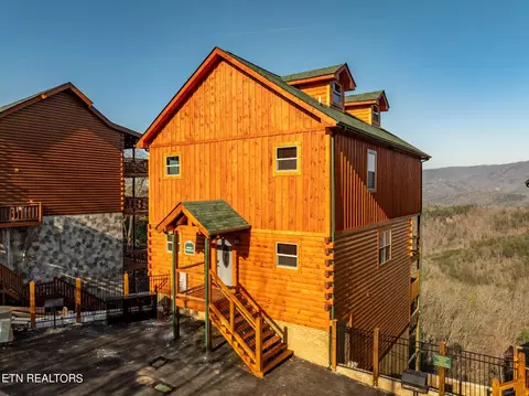 1505 Firefly Trail Way, Sevierville, TN 37862