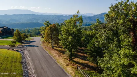 lot53 Misty Bluff Tr, Sevierville, TN 37862