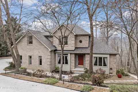 158 Whippoorwill Dr, Oak Ridge, TN 37830