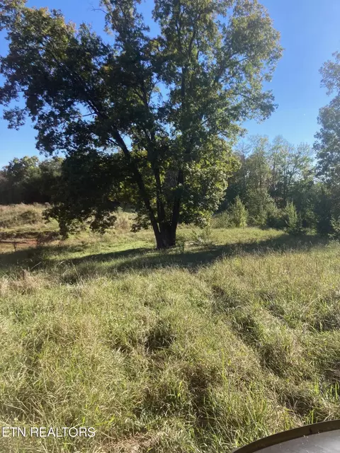 716 Buck Creek Rd, Kingston, TN 37763