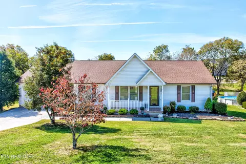 253 Mountain Perkins Ln, Jacksboro, TN 37757