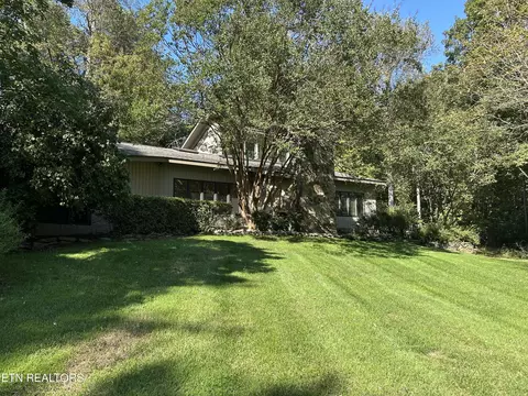 5321 Turtle Point Ln, Knoxville, TN 37919