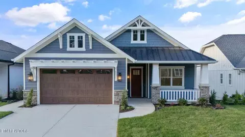 135 E Westcott Overlook, Oak Ridge, TN 37830