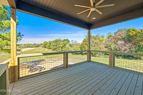 4421 Window Cliff Rd, Baxter, TN 38544 photo 2
