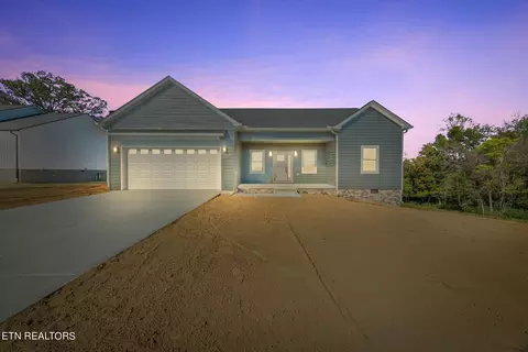 4421 Window Cliff Rd, Baxter, TN 38544