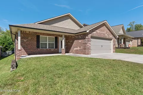 113 Ann Cove Ln, Powell, TN 37849