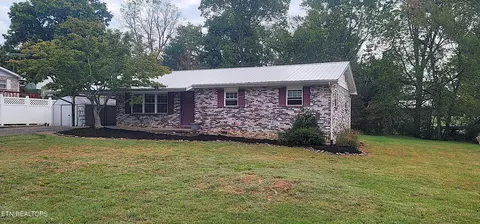 304 Humphrey Dr, Seymour, TN 37865
