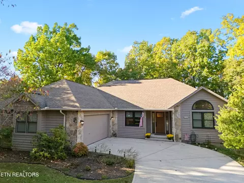 101 Huntington Dr, Crossville, TN 38558