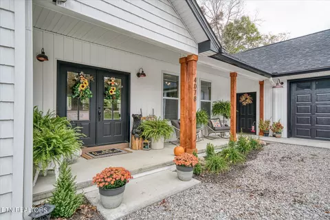 4078 Lone Wolf Cir, Crossville, TN 38572