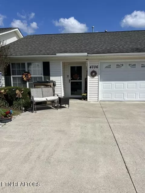 4706 Royal Prince Way, Knoxville, TN 37912