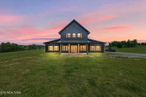 357 Boles Rd, Hilham, TN 38568
