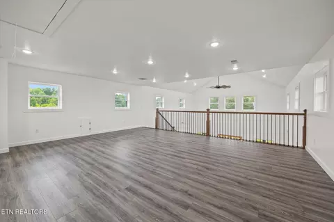 357 Boles Rd, Hilham, TN 38568 photo 13