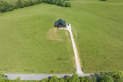 357 Boles Rd, Hilham, TN 38568 photo 32