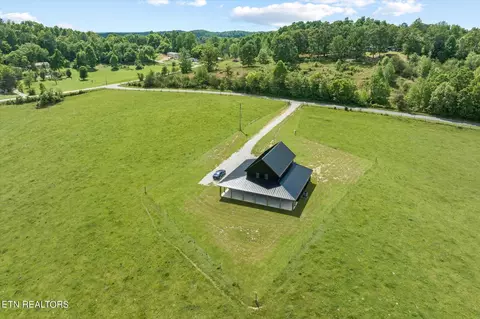 357 Boles Rd, Hilham, TN 38568 photo 35