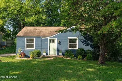 4609 Florence Rd, Knoxville, TN 37920