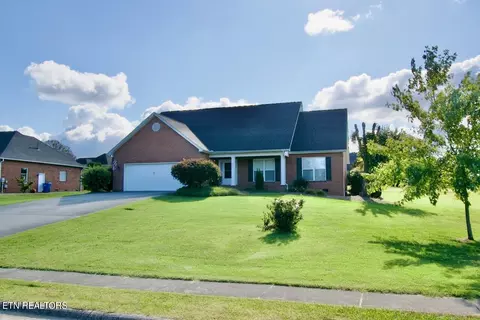 977 Southwick Dr, Alcoa, TN 37701
