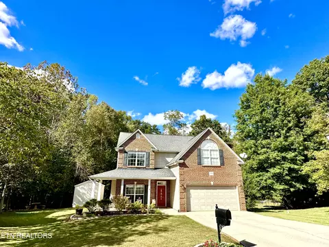 1601 Spring Oak Ln, Lenoir City, TN 37772