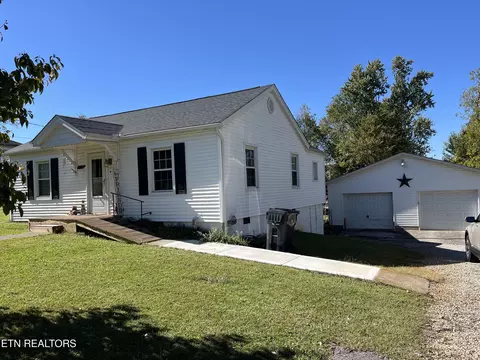 1219 Farris Dr, Knoxville, TN 37912