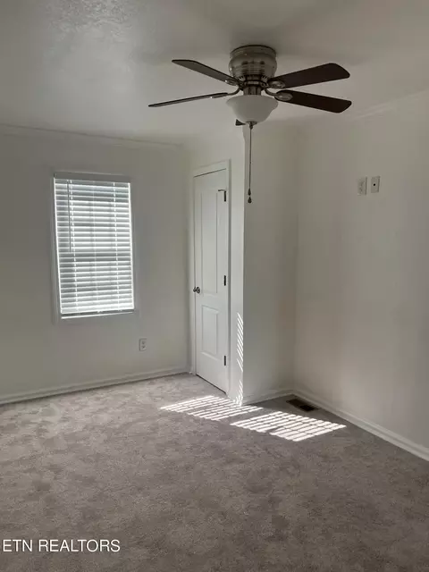 Bedroom - 400 Dotson Rd, Greenback, TN 37742 photo 8 of 8