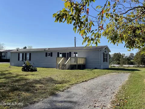 205 Magnolia Ln, Tazewell, TN 37879