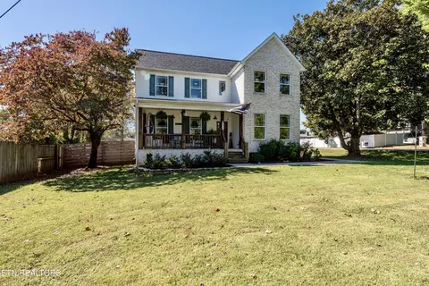 1702 Linda Ln, Maryville, TN 37803