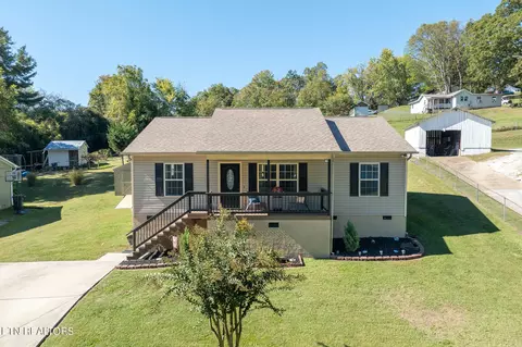5925 NW Short Rd, Knoxville, TN 37921