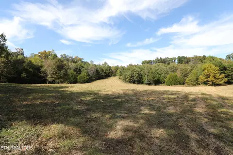 Stinnett Rd, Madisonville, TN 37354