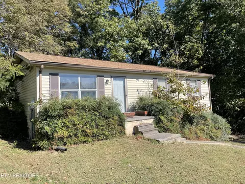 614 Cardinal Ln, New Market, TN 37820