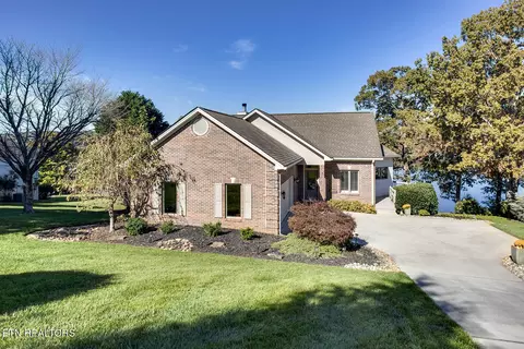 319 Okmulgee Cir, Loudon, TN 37774