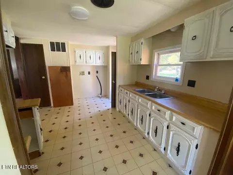 119 Cheyenne Dr, Keokee, VA 24265 photo 10