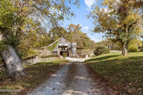 170 Lewis Ln, Tellico Plains, TN 37385