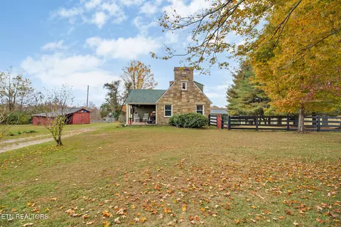 866 Open Range Rd, Crossville, TN 38555