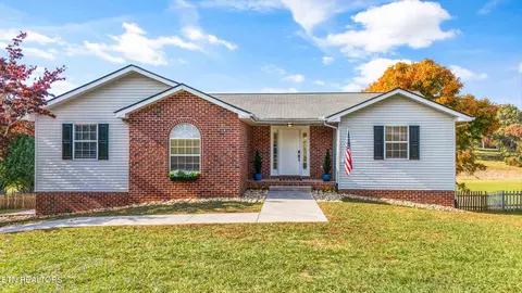 3214 Heather Glen Dr, Maryville, TN 37801