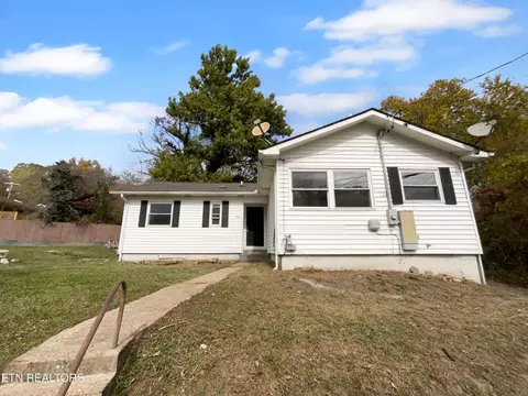 103 Gorgas Ln, Oak Ridge, TN 37830