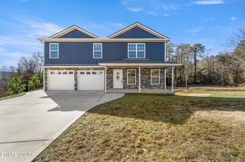 6877 Harvest Grove Ln, Knoxville, TN 37918