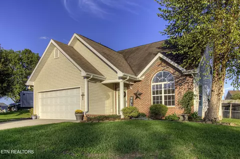 2930 Titanium Ln, Knoxville, TN 37918