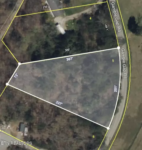 000 Gamble Gap Rd, Tellico Plains, TN 37385