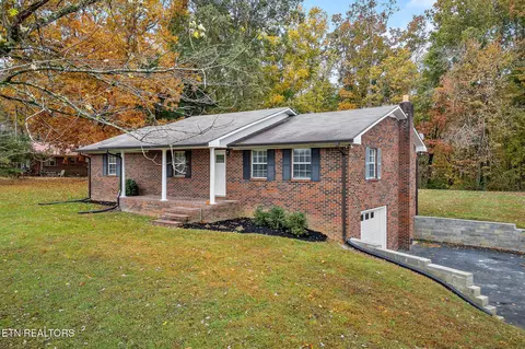 207 Martin Ridge Ln, Gainesboro, TN 38562