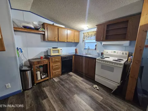 Kitchen - 910 Valley Spring Rd, Rose Hill, VA 24281 photo 2 of 2