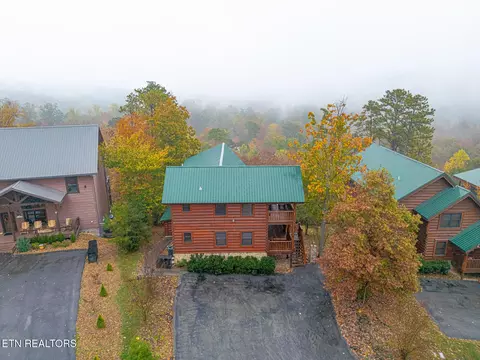 2026 Smoky Cove Rd, Sevierville, TN 37876