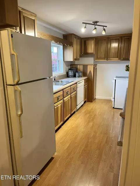 282 Pentcost St, Oneida, TN 37841 photo 31