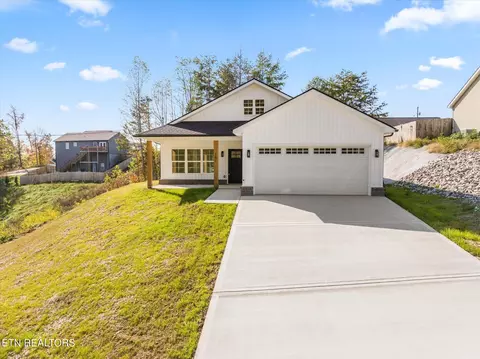 151 Signet Ln, Maynardville, TN 37807