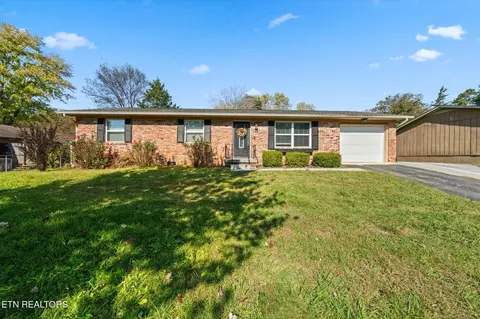2905 Gordon Pl, Knoxville, TN 37918