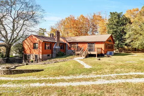1604 Riverside Rd, Knoxville, TN 37914