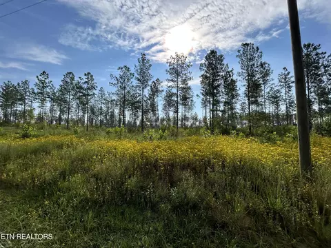 2 Hughes Lake Road Southeast, Cleveland, TN 37323