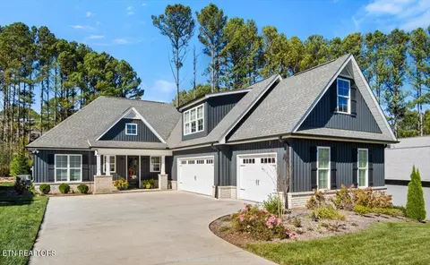 504 Tanasi Cir, Loudon, TN 37774